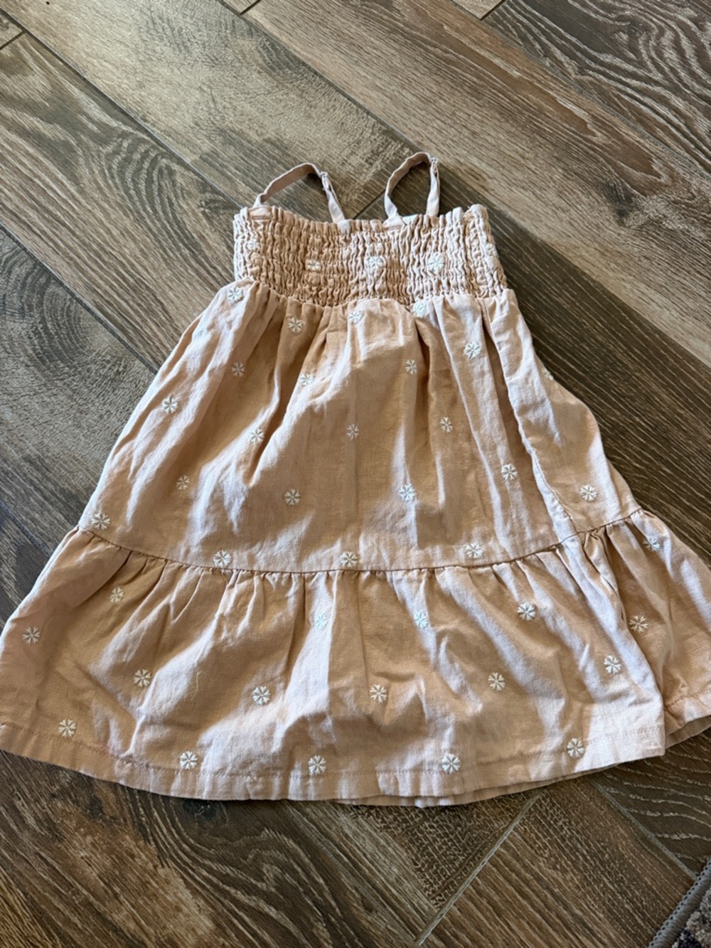 Little co Lauren Conrad embroidered daisy dress 4t